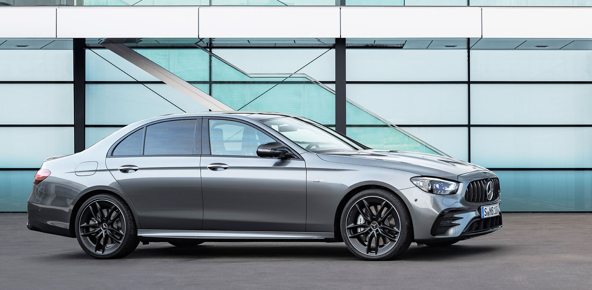 Boasting a techy powerplant, the E53 sedan features a turbocharged straight six that gets additional go-fast assist from a mild hybrid system.